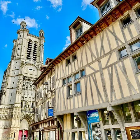 Vila Ostara Saint-Mards-en-Othe