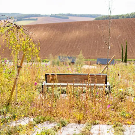 Ostara Saint-Mards-en-Othe